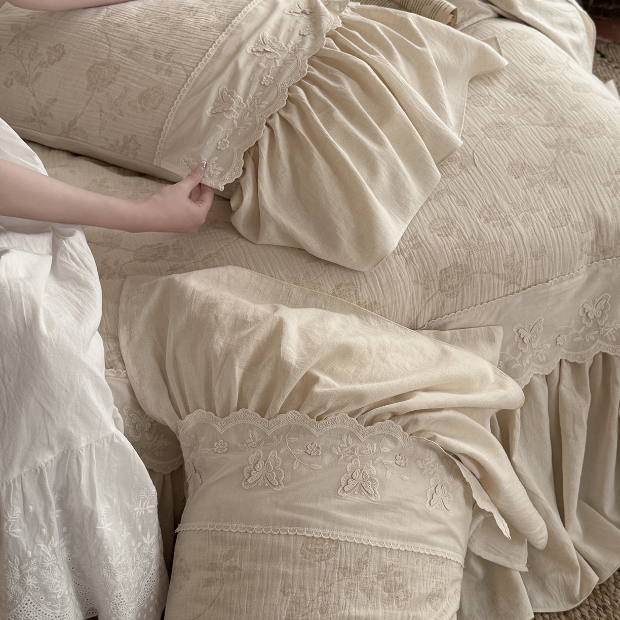 91家纺网 家纺一手货源 找家纺 （总）嗨购家纺 2026新款棉麻纯色提花系列四件套-蓝桉（控价 标准408/加大428）