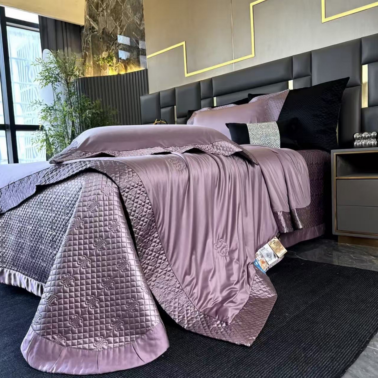 91家纺网 家纺一手货源 找家纺 edra 2026新款凉感醋酸御锦缎夏被四件套 紫色