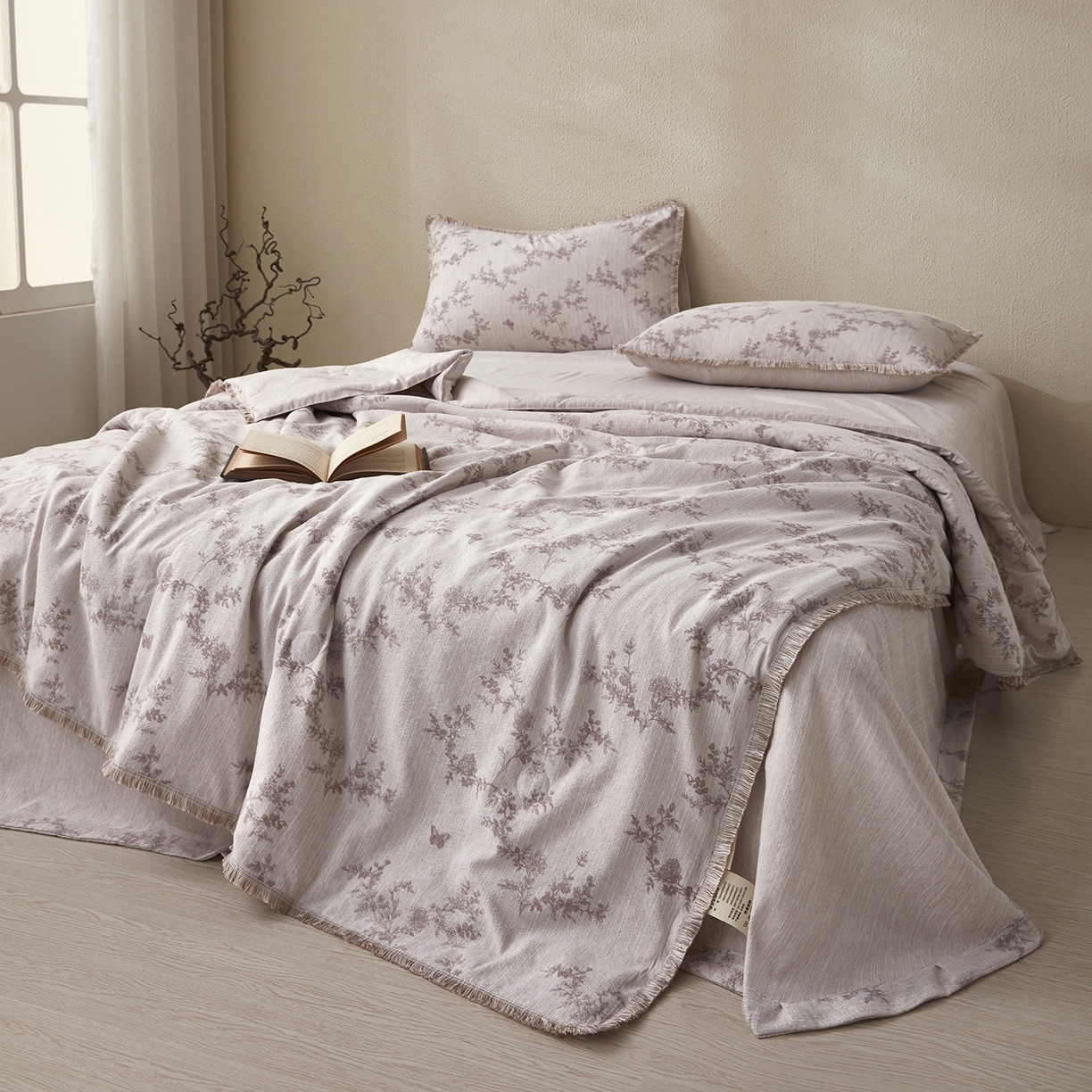 91家纺网 家纺一手货源 找家纺 网客家纺 2026新款提花色织麻夏被四件套 蝶恋花