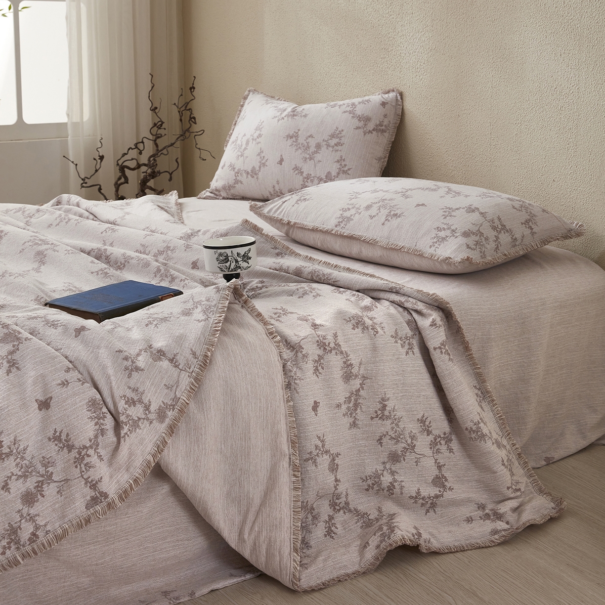 91家纺网 家纺一手货源 找家纺 网客家纺 2026新款提花色织麻夏被四件套 蝶恋花