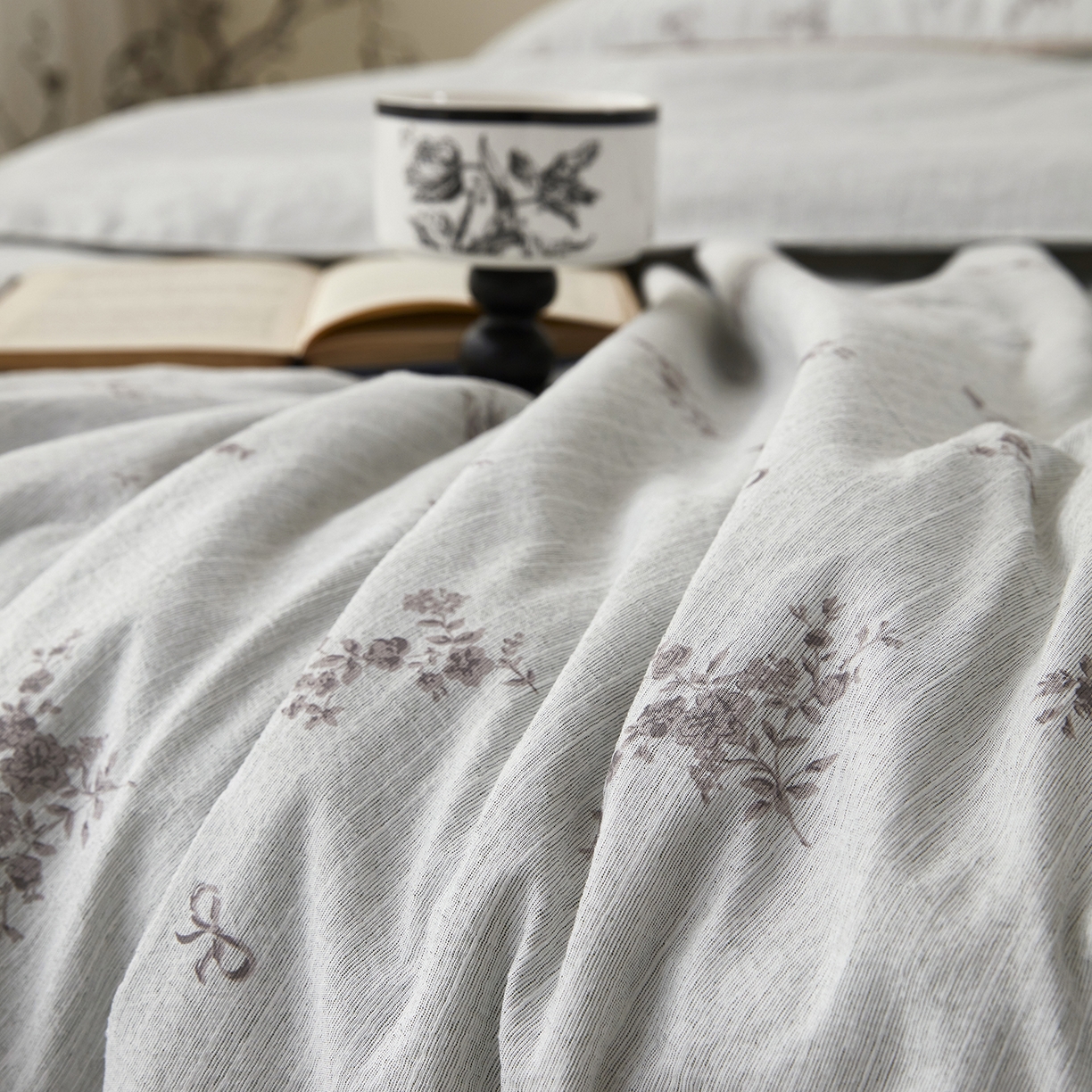 91家纺网 家纺一手货源 找家纺 网客家纺 2026新款提花色织麻夏被四件套 佳人绿