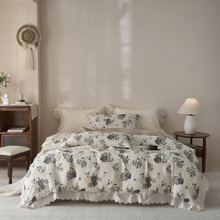 91家纺网 家纺一手货源 找家纺 大彩家居 2026春夏新款棉麻印花四件套 午后庄园