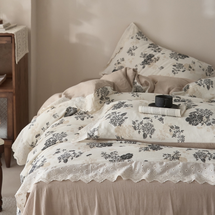 91家纺网 家纺一手货源 找家纺 大彩家居 2026春夏新款棉麻印花四件套 午后庄园