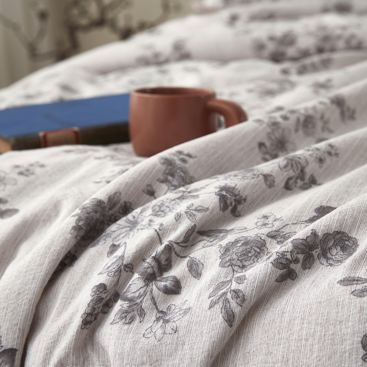 91家纺网 家纺一手货源 找家纺 网客家纺 2026新款提花色织麻夏被四件套 素锦灰