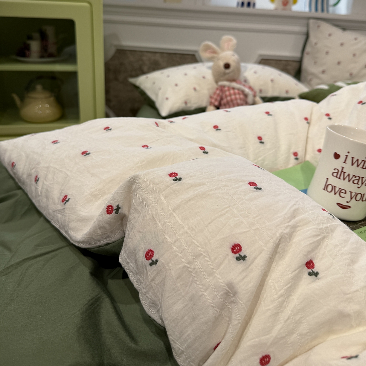 91家纺网 家纺一手货源 找家纺 怡家居 2026春夏新款全棉纯棉水洗棉提花四件套 小红花