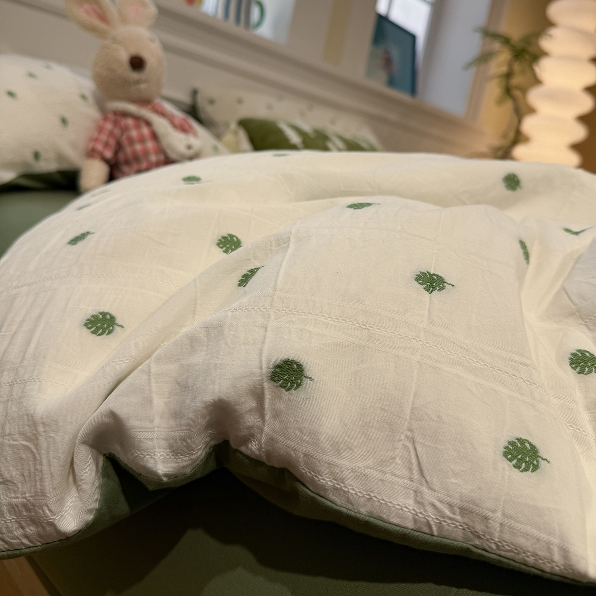 91家纺网 家纺一手货源 找家纺 怡家居 2026春夏新款全棉纯棉水洗棉提花四件套 小绿叶