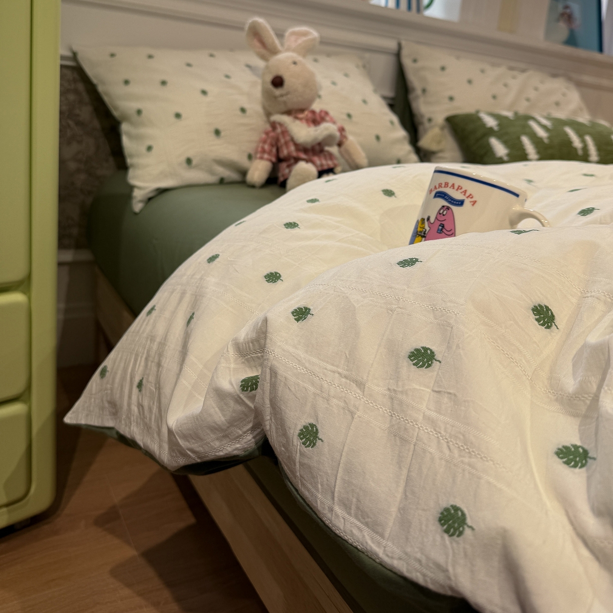 91家纺网 家纺一手货源 找家纺 怡家居 2026春夏新款全棉纯棉水洗棉提花四件套 小绿叶