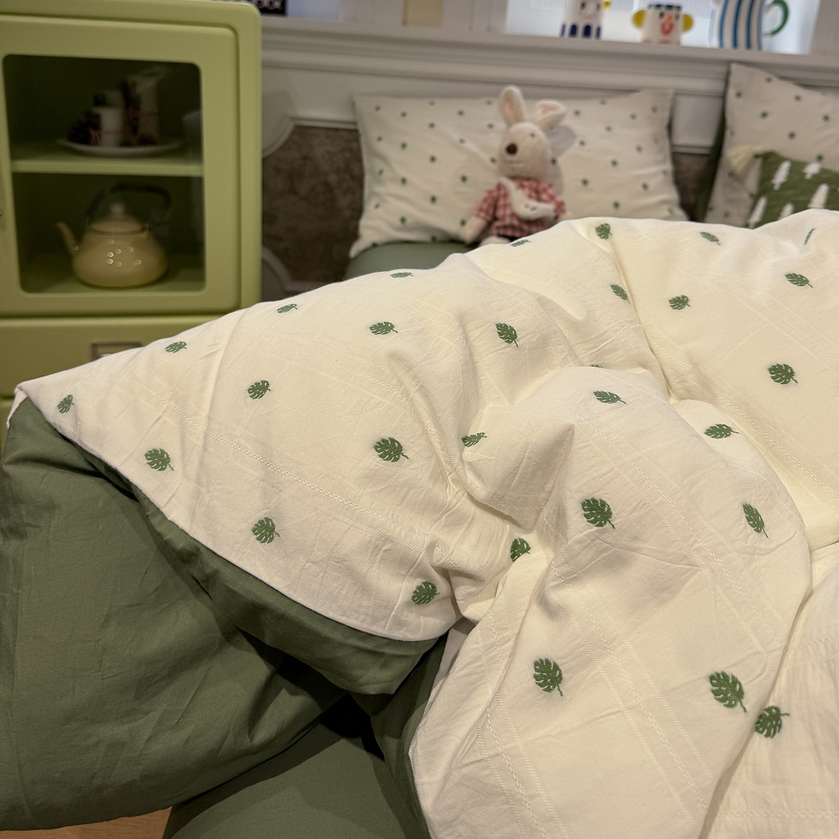 91家纺网 家纺一手货源 找家纺 怡家居 2026春夏新款全棉纯棉水洗棉提花四件套 小绿叶