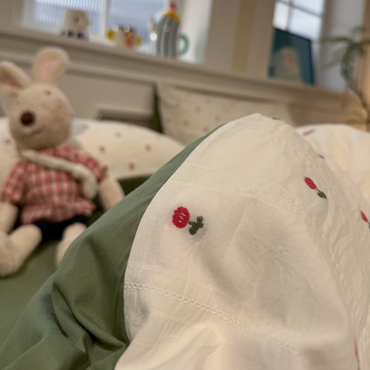 91家纺网 家纺一手货源 找家纺 怡家居 2026春夏新款全棉纯棉水洗棉提花四件套 小红花