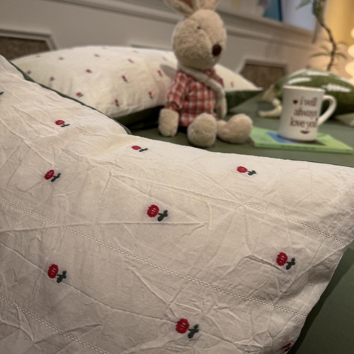 91家纺网 家纺一手货源 找家纺 怡家居 2026春夏新款全棉纯棉水洗棉提花四件套 小红花