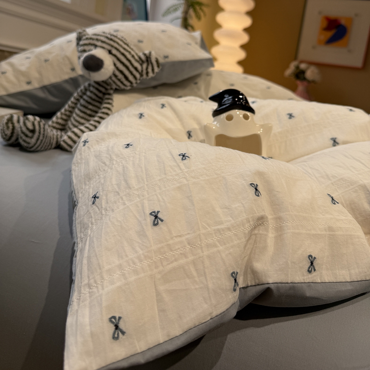 91家纺网 家纺一手货源 找家纺 怡家居 2026春夏新款全棉纯棉水洗棉提花四件套 蓝色蝴蝶结