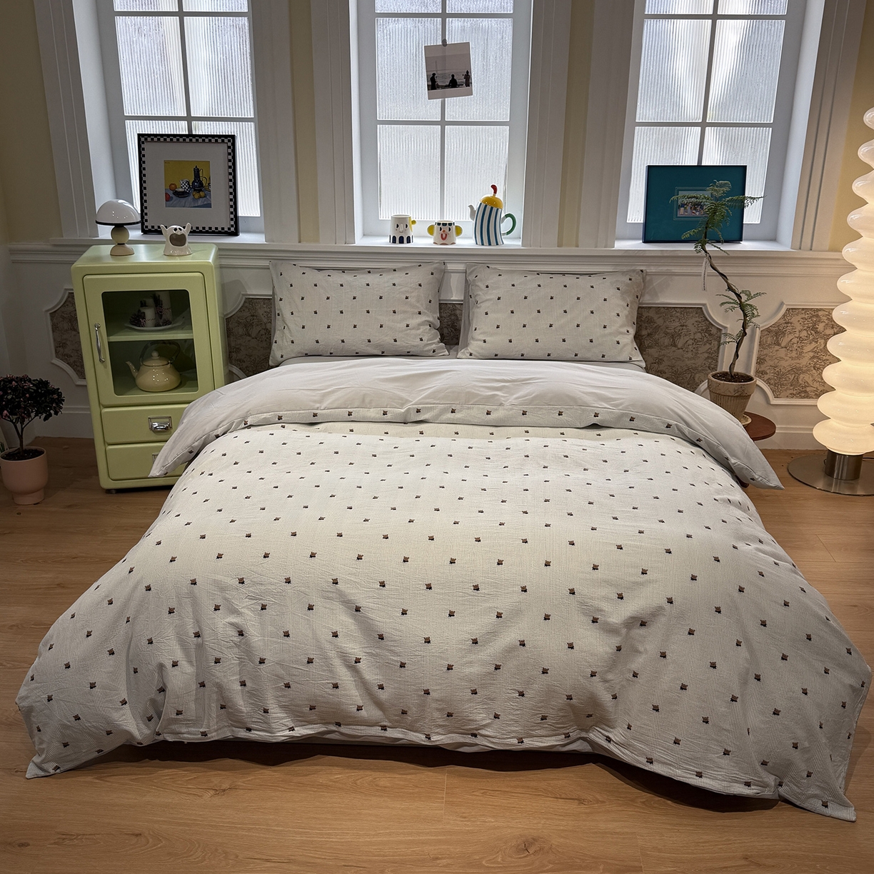 91家纺网 家纺一手货源 找家纺 怡家居 2026春夏新款全棉纯棉水洗棉提花四件套 小灰熊