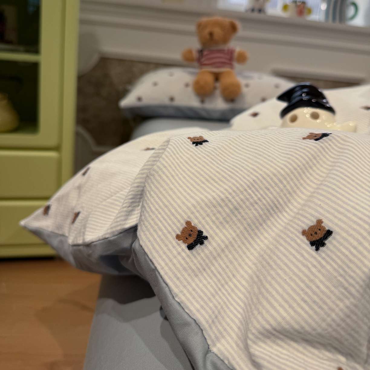 91家纺网 家纺一手货源 找家纺 怡家居 2026春夏新款全棉纯棉水洗棉提花四件套 小兰熊