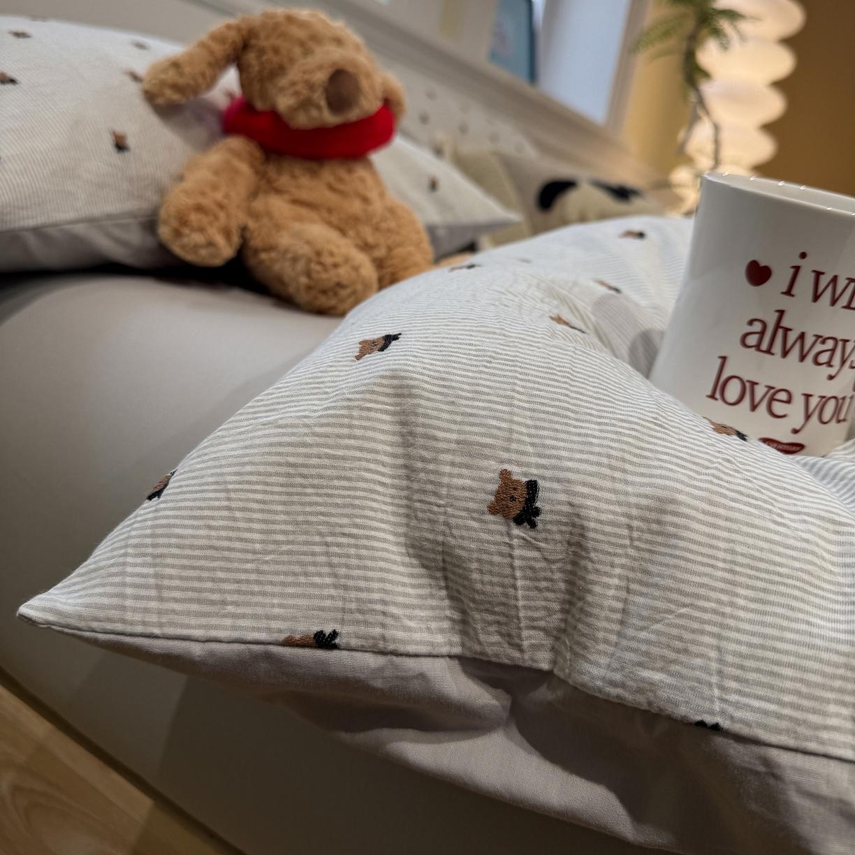 91家纺网 家纺一手货源 找家纺 怡家居 2026春夏新款全棉纯棉水洗棉提花四件套 小灰熊