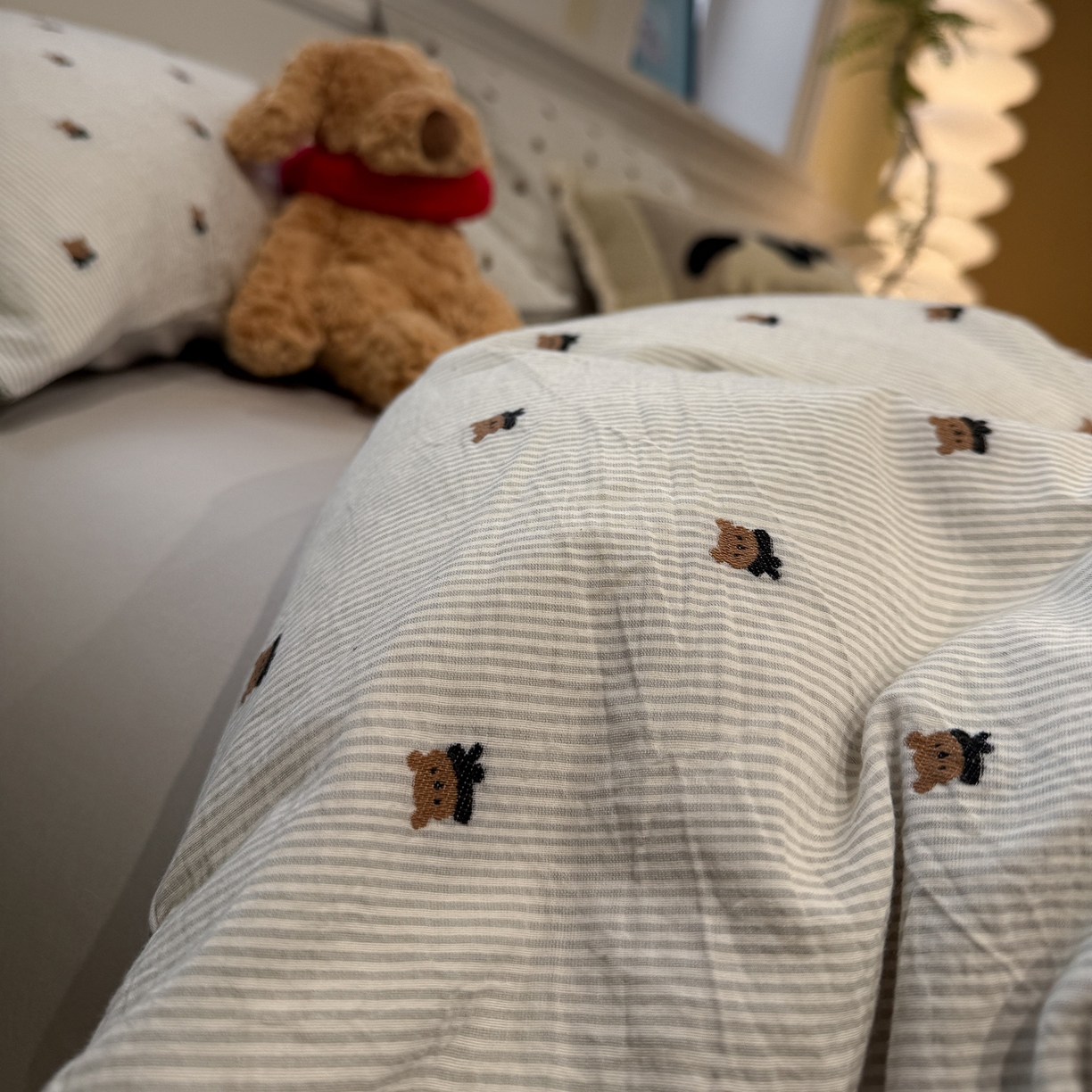 91家纺网 家纺一手货源 找家纺 怡家居 2026春夏新款全棉纯棉水洗棉提花四件套 小灰熊