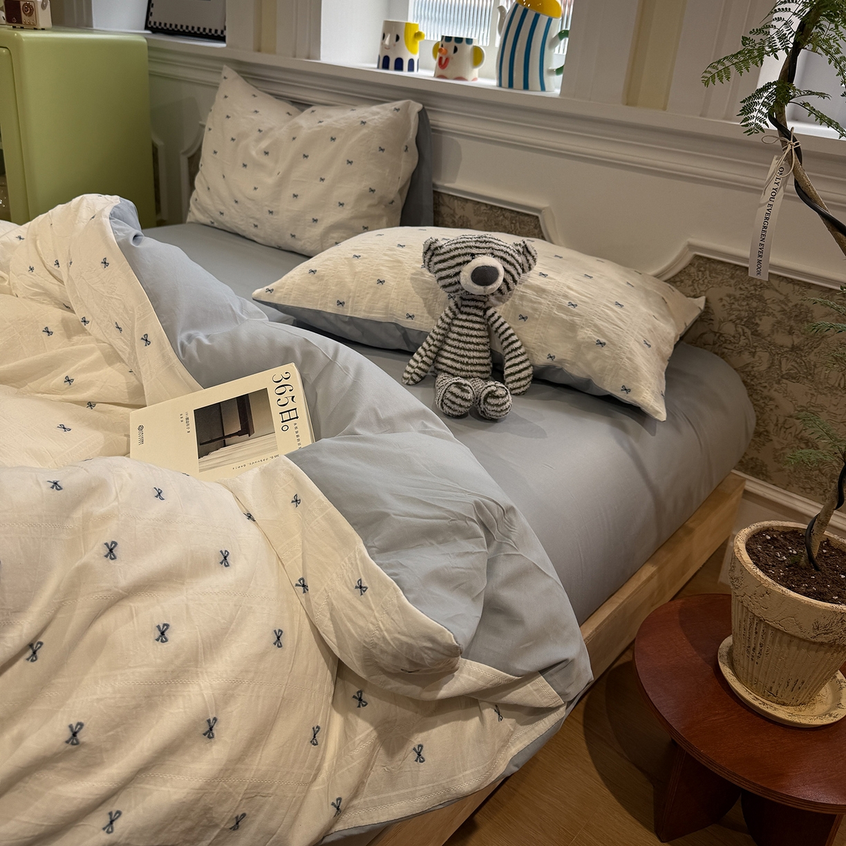 91家纺网 家纺一手货源 找家纺 怡家居 2026春夏新款全棉纯棉水洗棉提花四件套 蓝色蝴蝶结