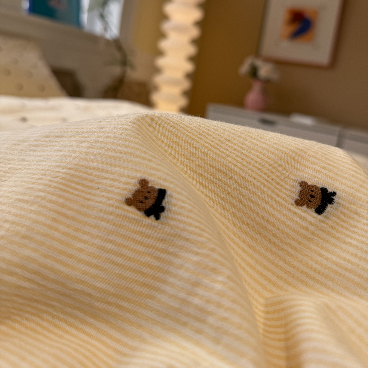 91家纺网 家纺一手货源 找家纺 怡家居 2026春夏新款全棉纯棉水洗棉提花四件套 小黄熊