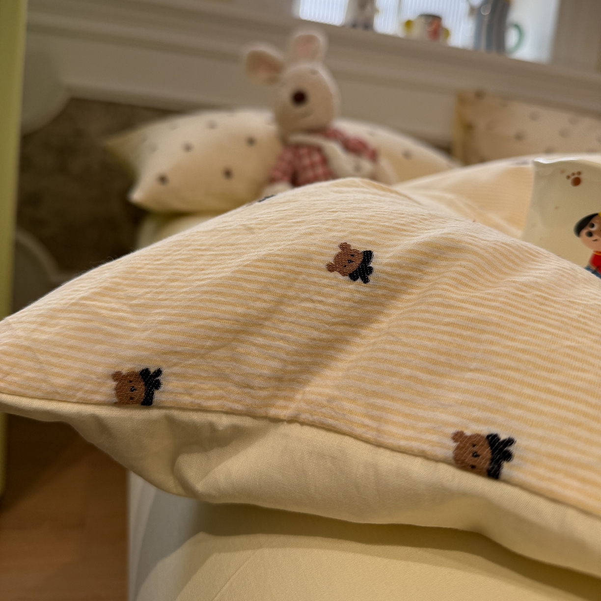 91家纺网 家纺一手货源 找家纺 怡家居 2026春夏新款全棉纯棉水洗棉提花四件套 小黄熊