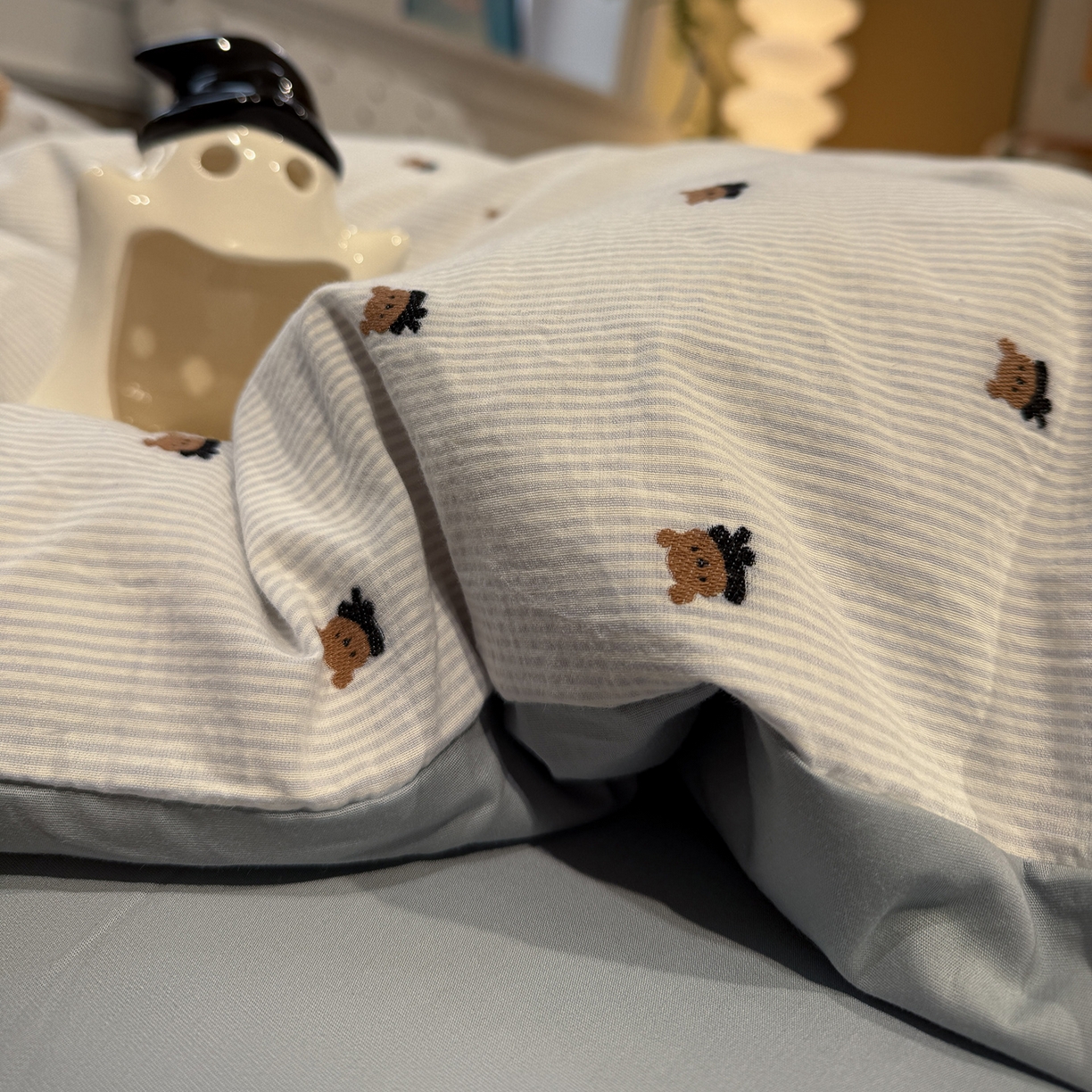 91家纺网 家纺一手货源 找家纺 怡家居 2026春夏新款全棉纯棉水洗棉提花四件套 小兰熊