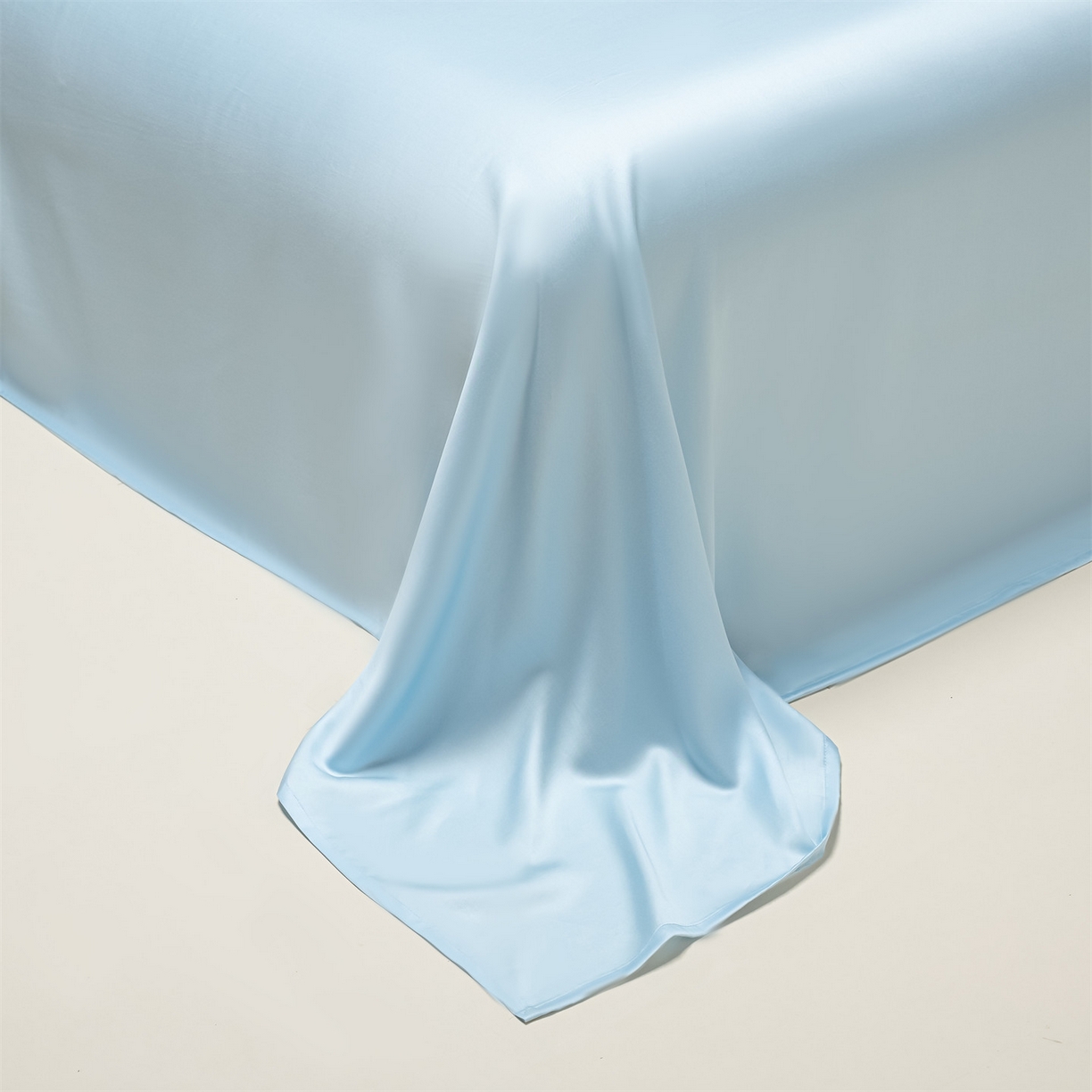 91家纺网 家纺一手货源 找家纺 美澳家纺 2026春夏新款凉感水洗冰丝真丝双拼夏被夏凉被四件套 双拼-贵族白+天空蓝