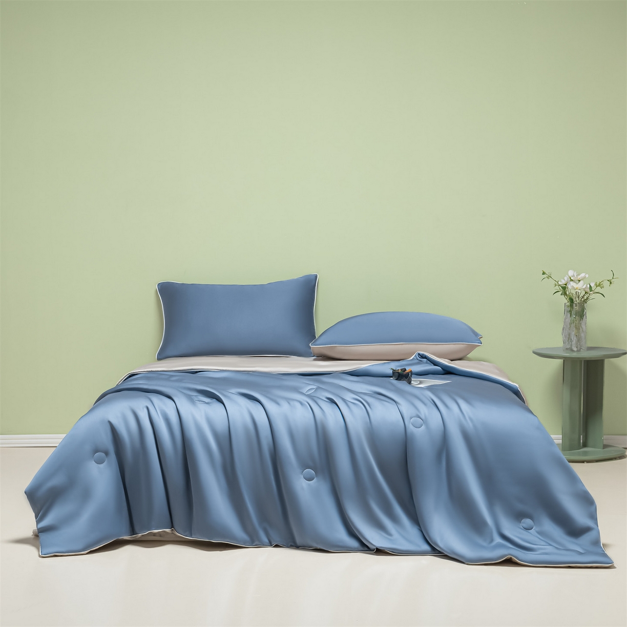 91家纺网 家纺一手货源 找家纺 美澳家纺 2026春夏新款凉感水洗冰丝真丝双拼夏被夏凉被四件套 双拼-宾利蓝+椰子灰