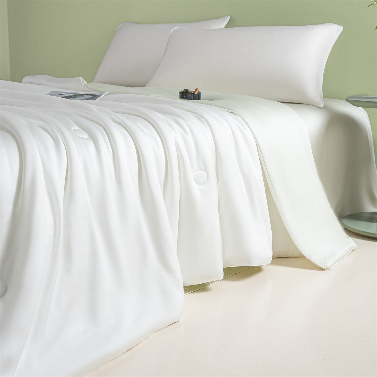 91家纺网 家纺一手货源 找家纺 美澳家纺 2026春夏新款凉感水洗冰丝真丝双拼夏被夏凉被四件套 双拼-贵族白+水果清香