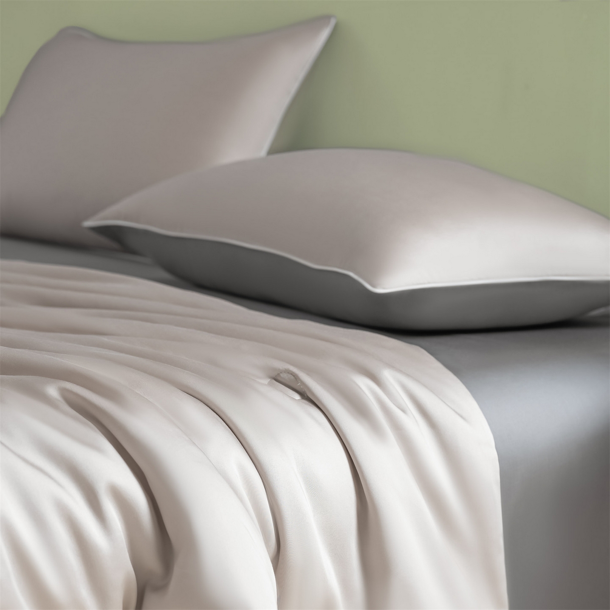 91家纺网 家纺一手货源 找家纺 美澳家纺 2026春夏新款凉感水洗冰丝真丝双拼夏被夏凉被四件套 双拼-椰子灰+经典灰