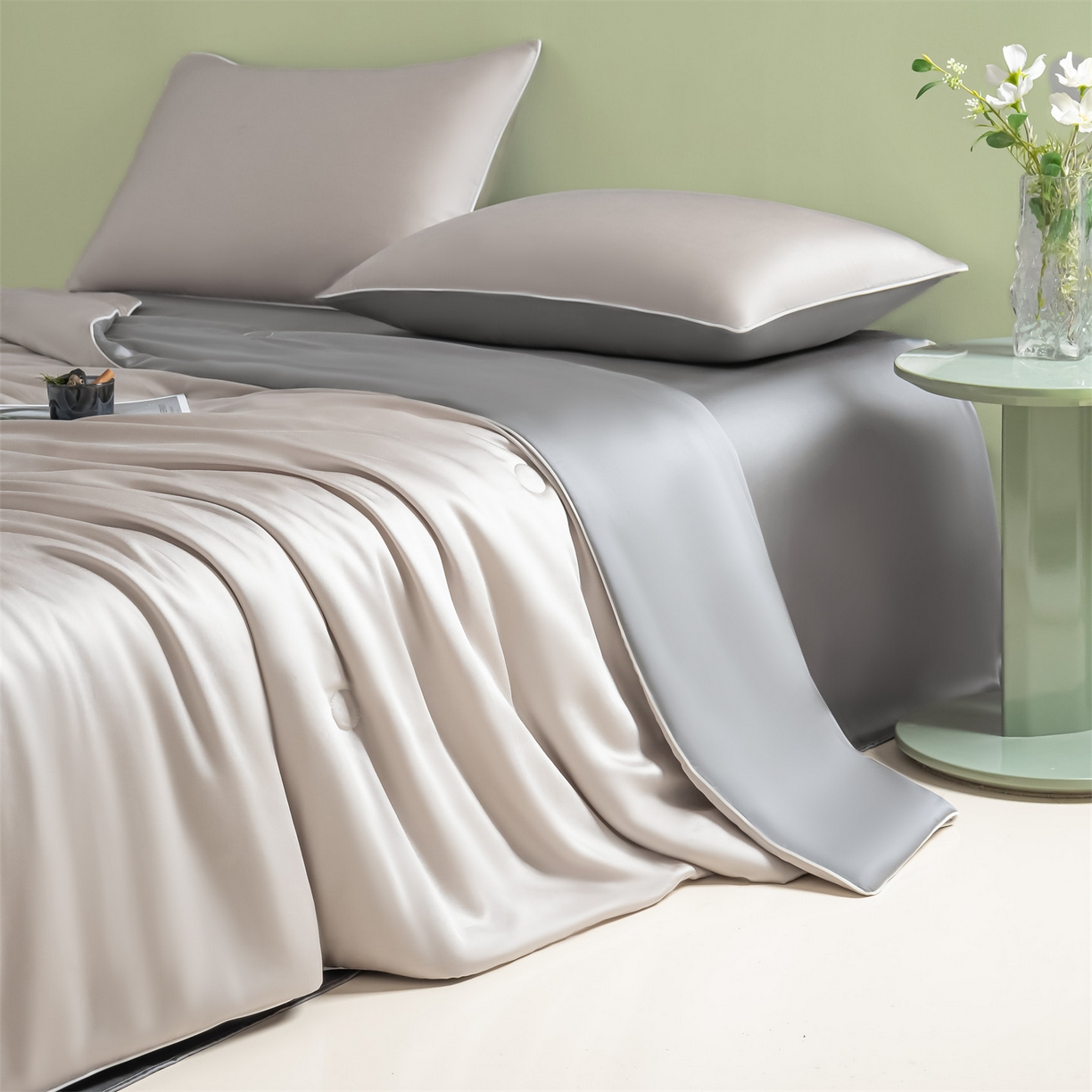 91家纺网 家纺一手货源 找家纺 美澳家纺 2026春夏新款凉感水洗冰丝真丝双拼夏被夏凉被四件套 双拼-椰子灰+经典灰