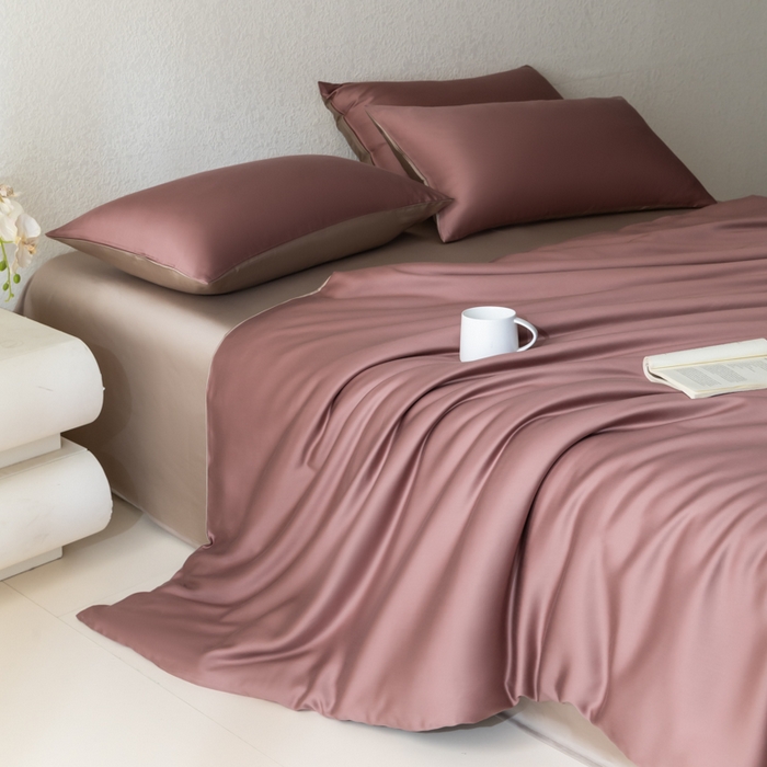 91家纺网 家纺一手货源 找家纺 禾时 2026新款60支奥地利兰精双拼纯色天丝四件套 野樱莓-芋泥灰