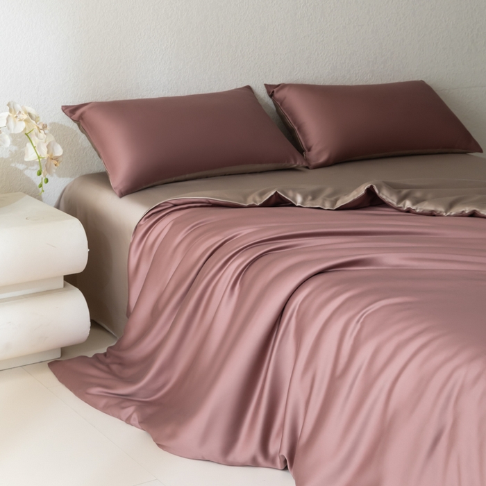 91家纺网 家纺一手货源 找家纺 禾时 2026新款60支奥地利兰精双拼纯色天丝四件套 野樱莓-芋泥灰