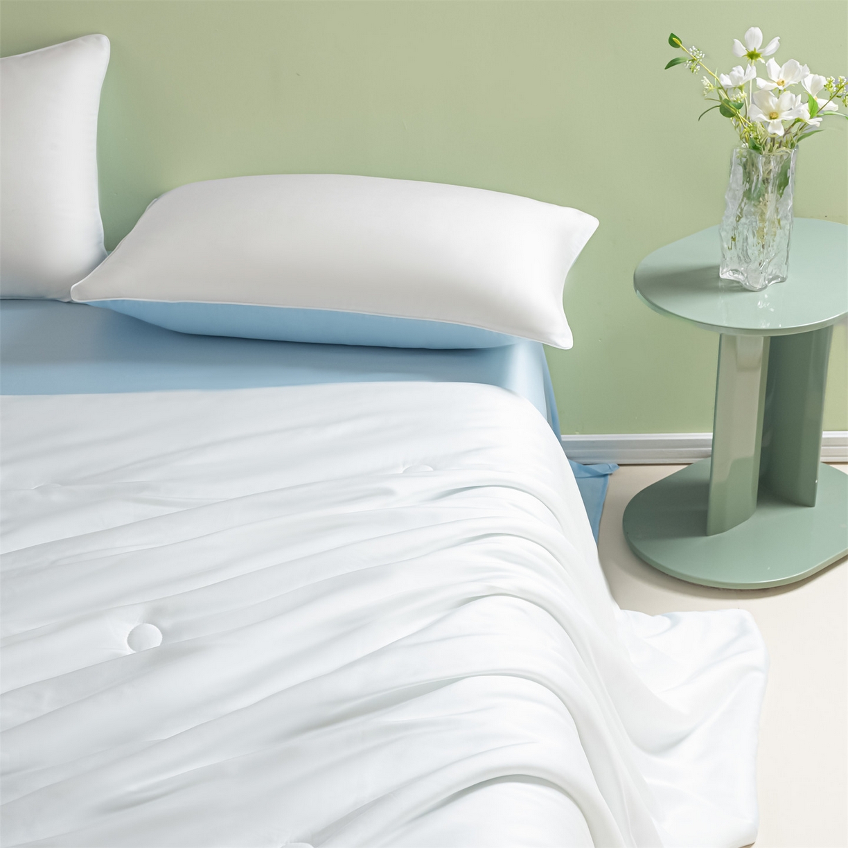 91家纺网 家纺一手货源 找家纺 美澳家纺 2026春夏新款凉感水洗冰丝真丝双拼夏被夏凉被四件套 双拼-贵族白+天空蓝