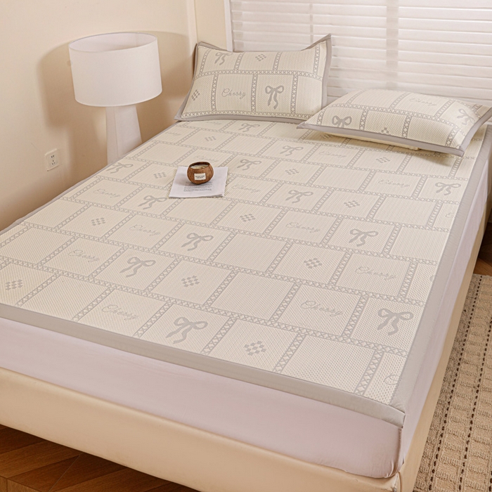 91家纺网 家纺一手货源 找家纺 富馨莱 2026新款PE乙纶高克重冰豆豆席凉感凉席单件席子平铺款学生宿舍支持一件定制尺寸 花蝶-灰