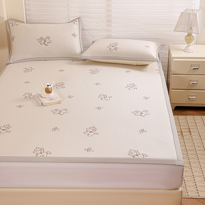 91家纺网 家纺一手货源 找家纺 富馨莱 2026新款PE乙纶高克重冰豆豆席凉感凉席单件席子平铺款学生宿舍支持一件定制尺寸 吉祥小马