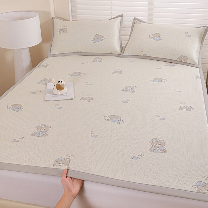 91家纺网 家纺一手货源 找家纺 富馨莱 2026新款PE乙纶高克重冰豆豆席凉感凉席单件席子平铺款学生宿舍支持一件定制尺寸 可爱熊