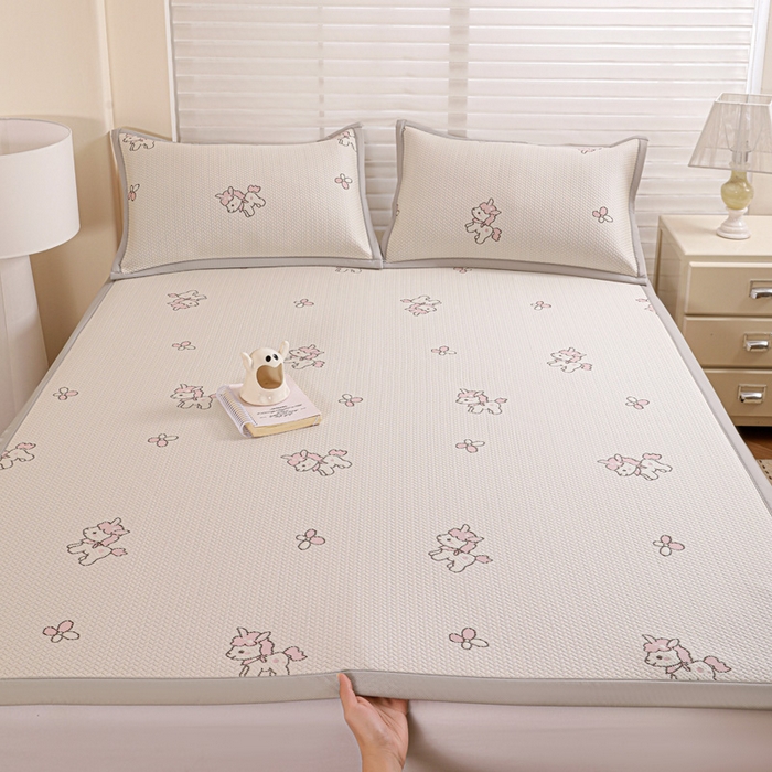 91家纺网 家纺一手货源 找家纺 富馨莱 2026新款PE乙纶高克重冰豆豆席凉感凉席单件席子平铺款学生宿舍支持一件定制尺寸 吉祥小马