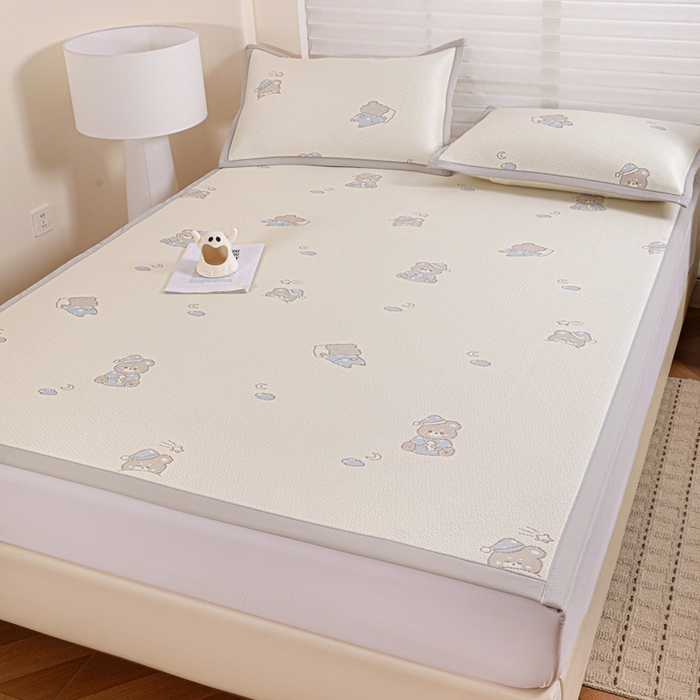 91家纺网 家纺一手货源 找家纺 富馨莱 2026新款PE乙纶高克重冰豆豆席凉感凉席单件席子平铺款学生宿舍支持一件定制尺寸 可爱熊