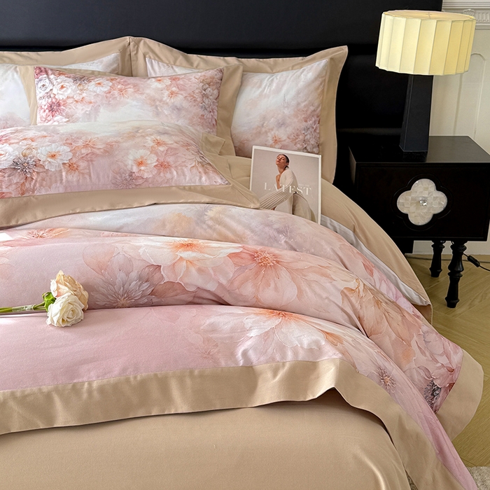 91家纺网 家纺一手货源 找家纺 巧玲珑 2026新款全棉拼角数码印花四件套 凝光花蕊-咖