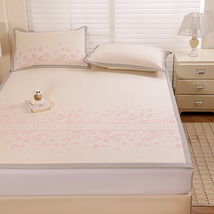 91家纺网 家纺一手货源 找家纺 富馨莱 2026新款PE乙纶高克重冰豆豆席凉感凉席单件席子平铺款学生宿舍支持一件定制尺寸 爱意满满-粉