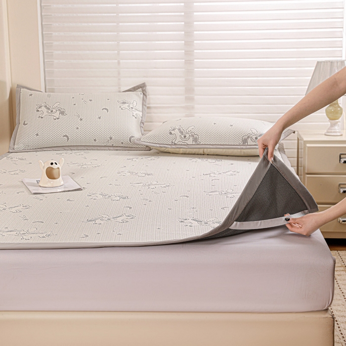 91家纺网 家纺一手货源 找家纺 富馨莱 2026新款PE乙纶高克重冰豆豆席凉感凉席单件席子平铺款学生宿舍支持一件定制尺寸 小飞马