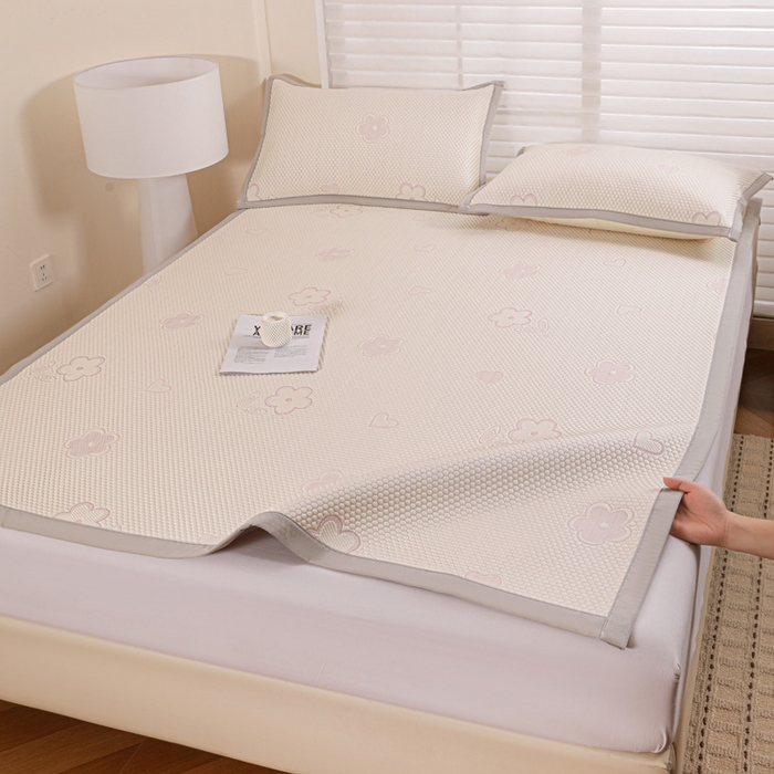 91家纺网 家纺一手货源 找家纺 富馨莱 2026新款PE乙纶高克重冰豆豆席凉感凉席单件席子平铺款学生宿舍支持一件定制尺寸 花儿朵朵