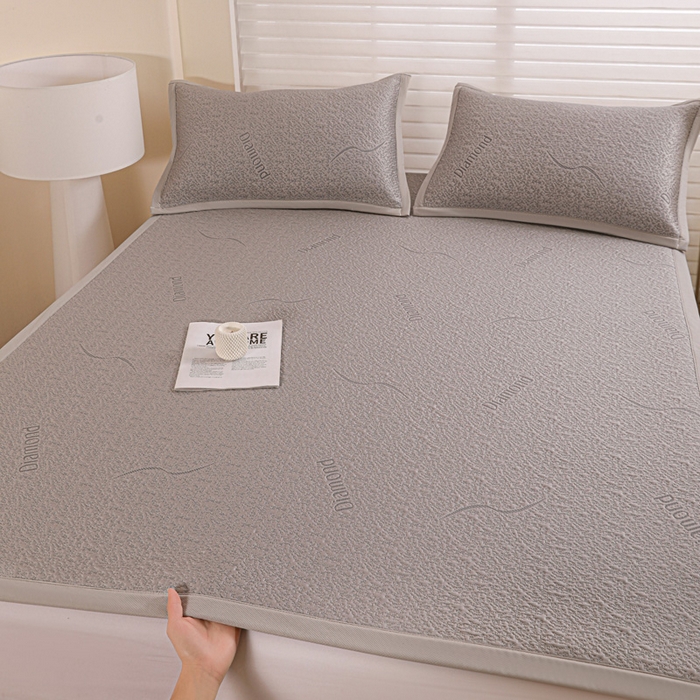 91家纺网 家纺一手货源 找家纺 富馨莱 2026新款PE乙纶高克重冰豆豆席凉感凉席单件席子平铺款学生宿舍支持一件定制尺寸 寻意-灰