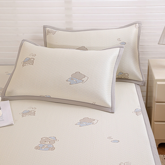 91家纺网 家纺一手货源 找家纺 富馨莱 2026新款PE乙纶高克重冰豆豆席凉感凉席单件席子平铺款学生宿舍支持一件定制尺寸 可爱熊