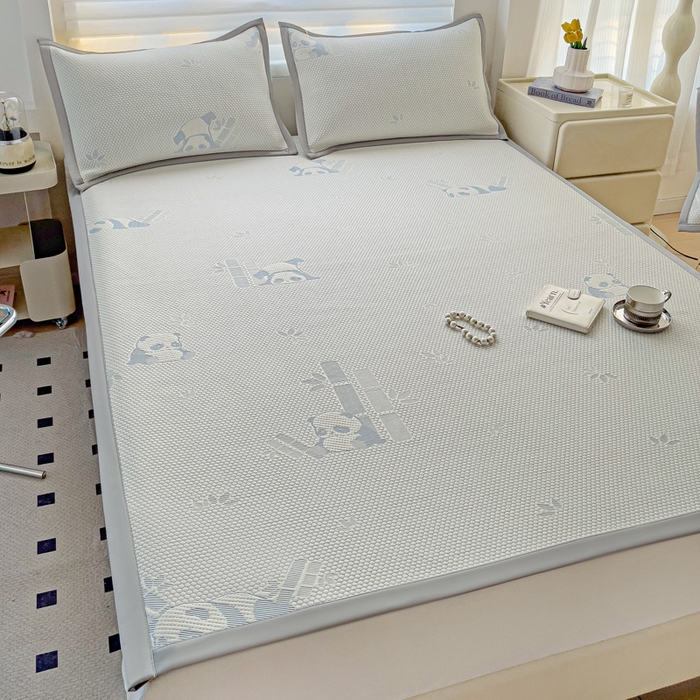 91家纺网 家纺一手货源 找家纺 富馨莱 2026新款PE乙纶高克重冰豆豆席凉感凉席单件席子平铺款学生宿舍支持一件定制尺寸 熊猫嘟嘟-蓝