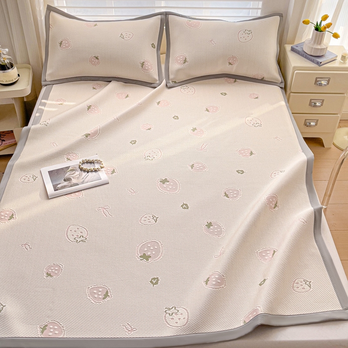 91家纺网 家纺一手货源 找家纺 富馨莱 2026新款PE乙纶高克重冰豆豆席凉感凉席单件席子平铺款学生宿舍支持一件定制尺寸 草莓乐园