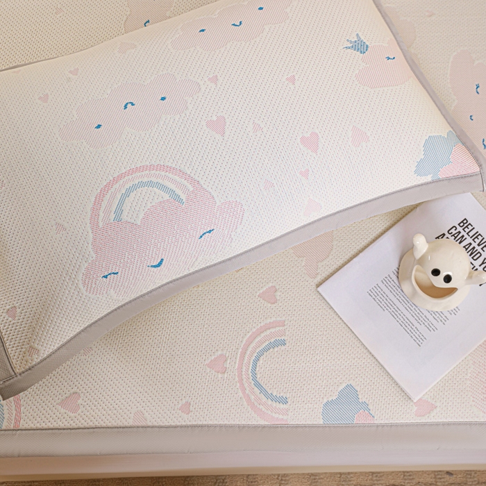 91家纺网 家纺一手货源 找家纺 富馨莱 2026新款PE乙纶高克重冰豆豆席凉感凉席单件席子平铺款学生宿舍支持一件定制尺寸 爱心彩虹