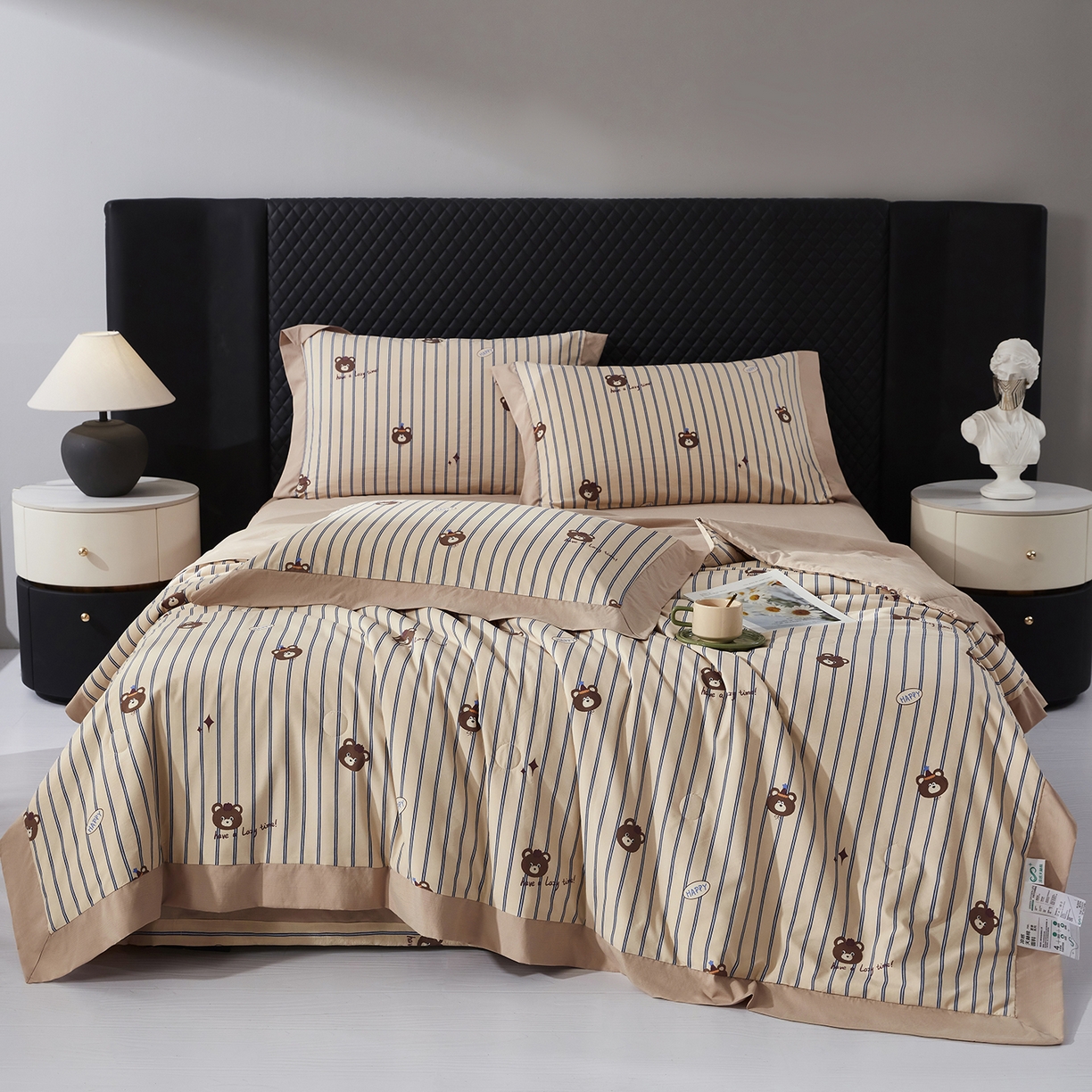 91家纺网 家纺一手货源 找家纺 网客家纺 2026新款A类凉感天丝棉夏被四件套 开心熊