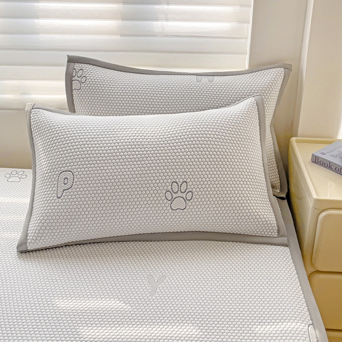 91家纺网 家纺一手货源 找家纺 富馨莱 2026新款PE乙纶高克重冰豆豆席凉感凉席单件席子平铺款学生宿舍支持一件定制尺寸 呆呆狗