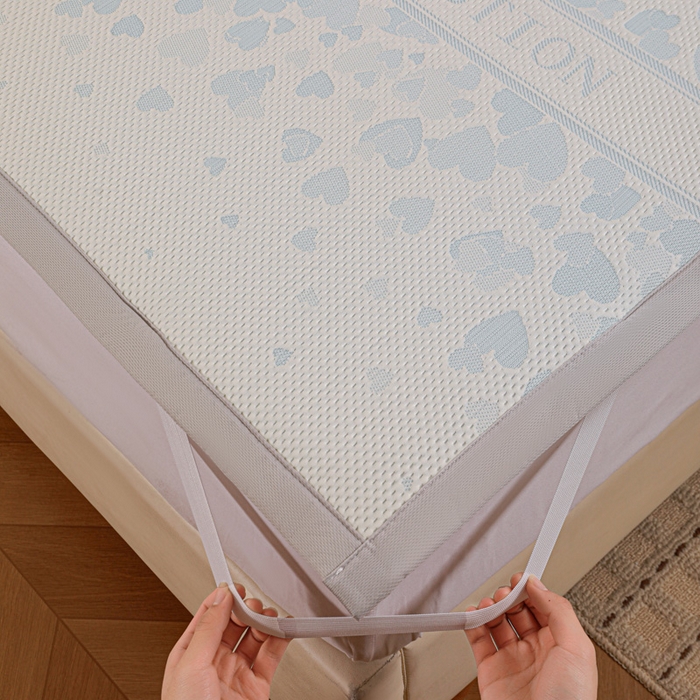 91家纺网 家纺一手货源 找家纺 富馨莱 2026新款PE乙纶高克重冰豆豆席凉感凉席单件席子平铺款学生宿舍支持一件定制尺寸 爱意满满-蓝