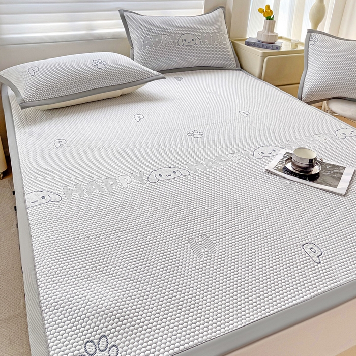 91家纺网 家纺一手货源 找家纺 富馨莱 2026新款PE乙纶高克重冰豆豆席凉感凉席单件席子平铺款学生宿舍支持一件定制尺寸 呆呆狗