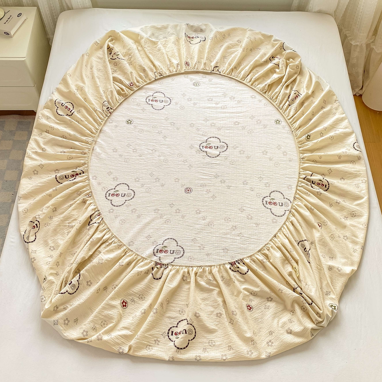 91家纺网 家纺一手货源 找家纺 眠势力 2026新款双层纱床笠单件云感皱皱纱床罩三件套床垫保护套 向云端